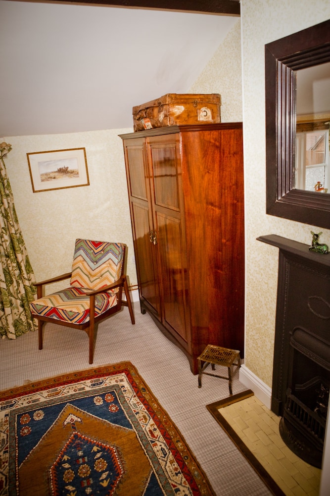 Family Room photo 1
