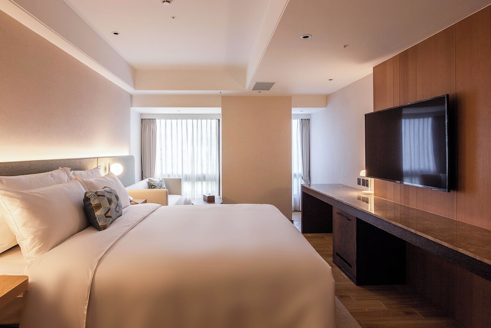 Deluxe Suite photo 2