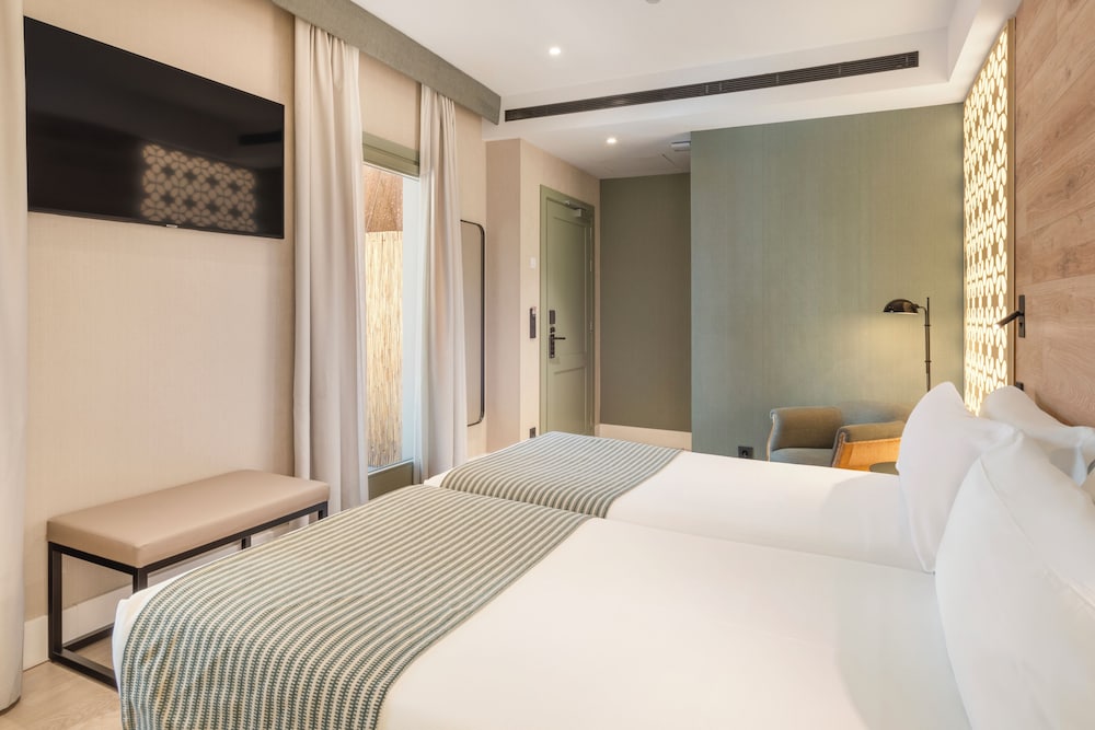 Premium Room, Terrace (Patio | Single Use) Premium Room, Terrace (Patio | Single Use)