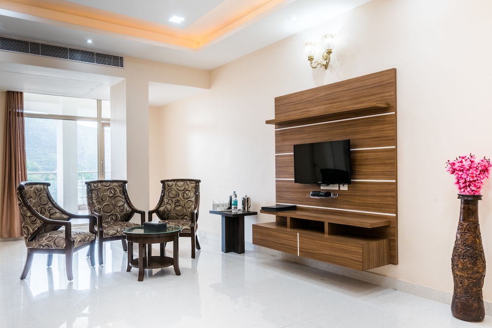 Rudra Super Deluxe Jacuzzi Rooms photo 1