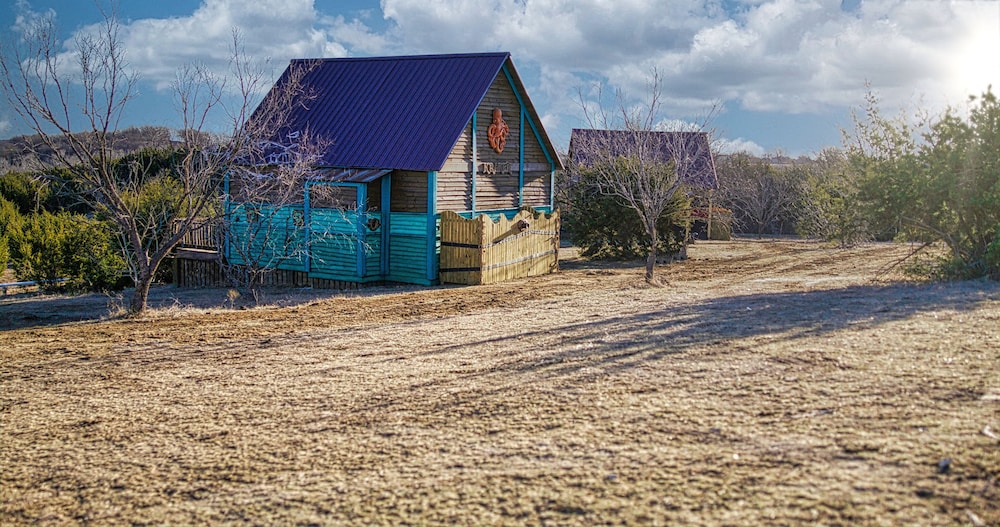 Deluxe Cabin photo 3