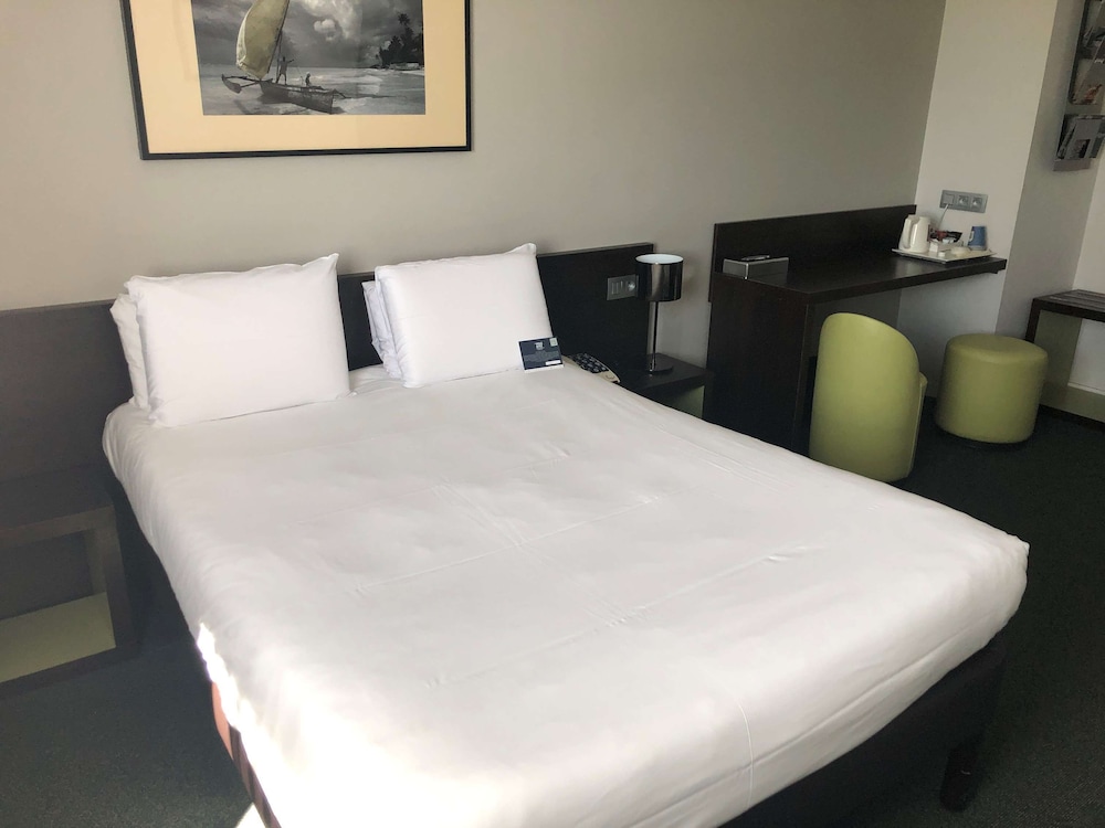 Standard Room, Multiple Beds - Photo 2