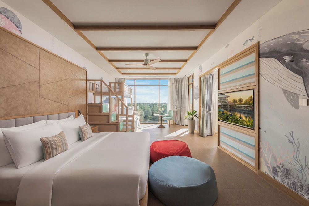 Deluxe Suite, Balcony photo 3