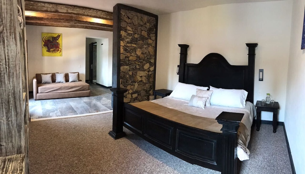 Classic Room, 1 King Bed