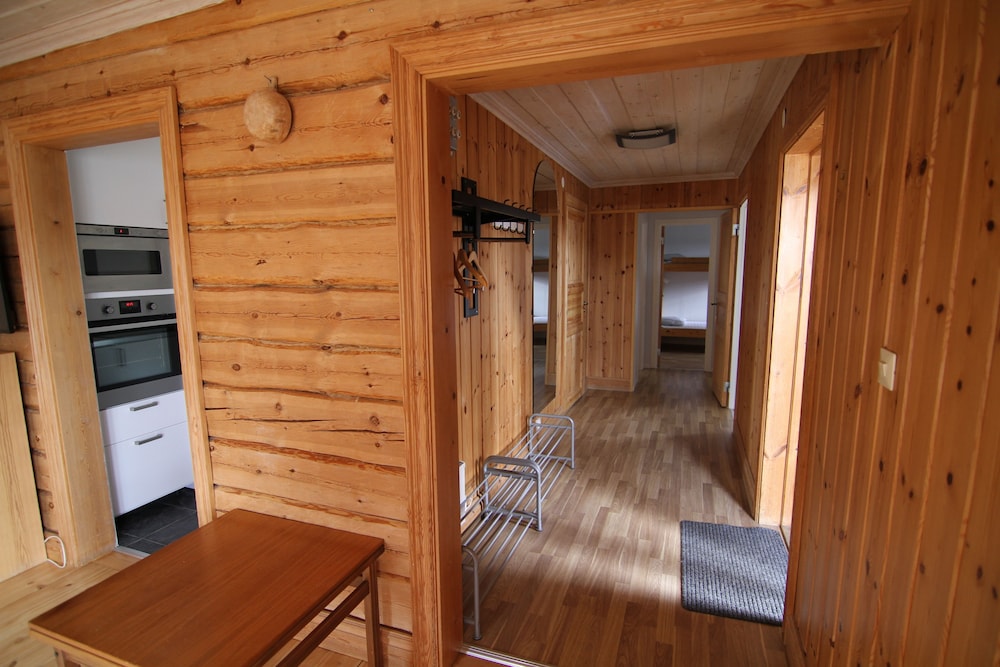 Basic Cottage (A) photo 3