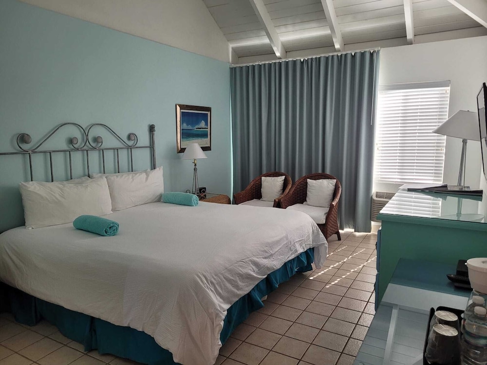 Balcony Room
