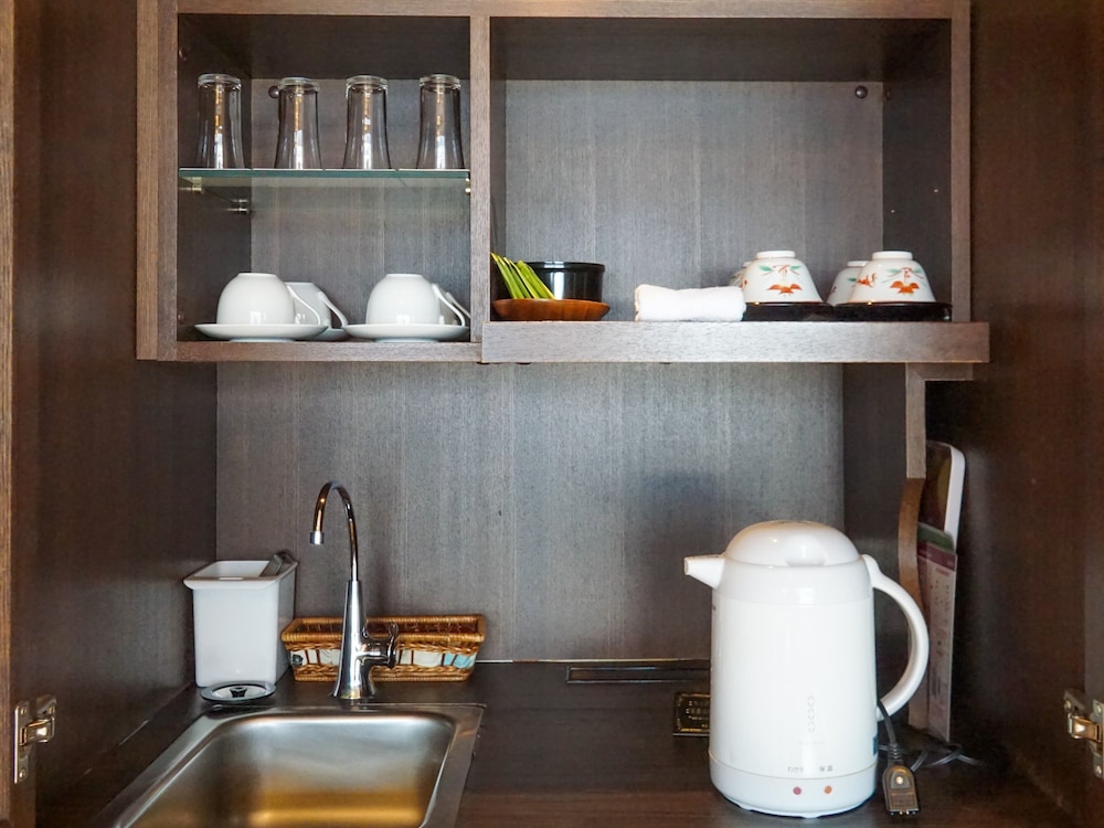 Japanese & Western Style Room,Non Smoking (Lake View) - Photo 7