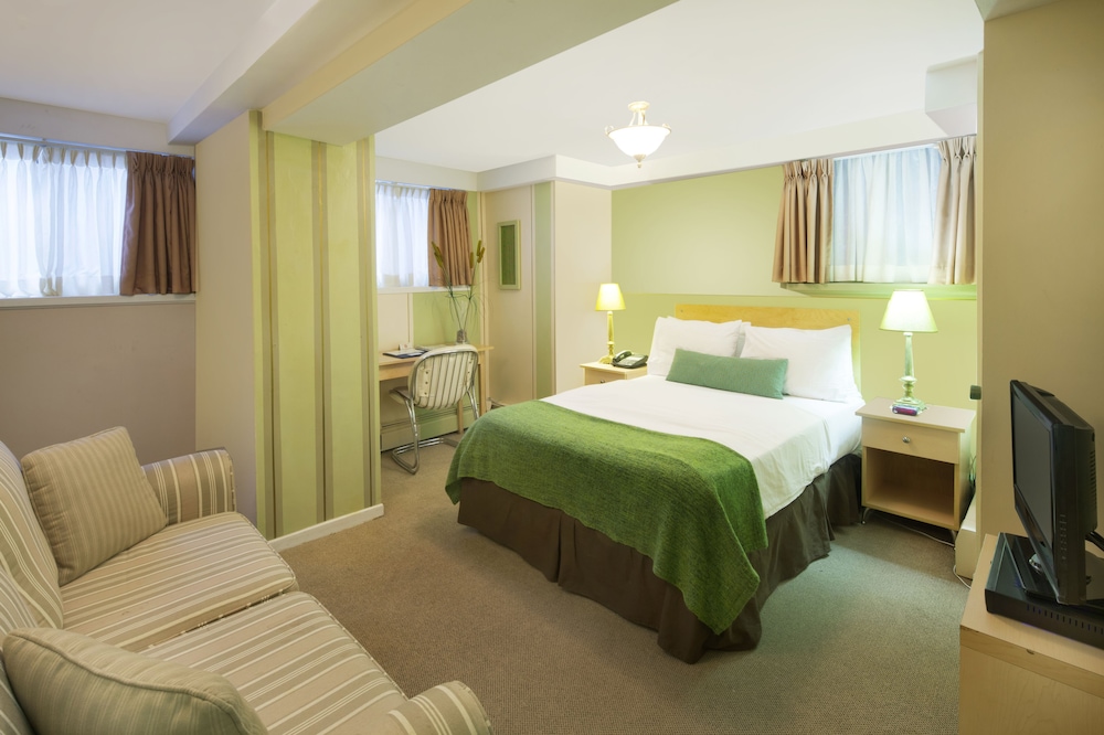 Room, Deluxe Double (Pet Friendly, Lower Level)