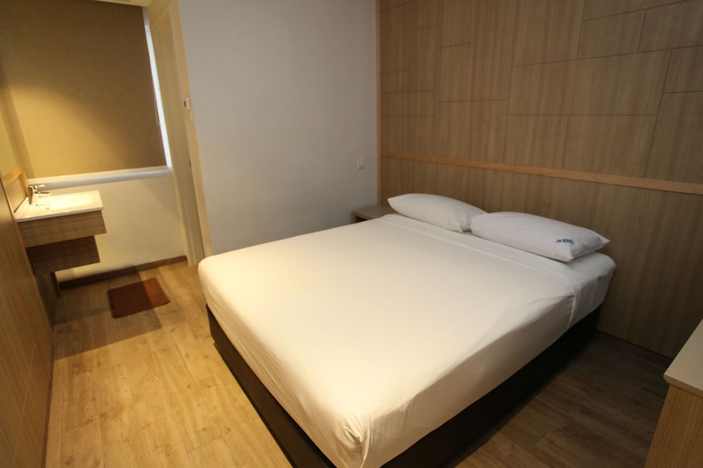 Superior Double Room, 1 Queen Bed photo 3
