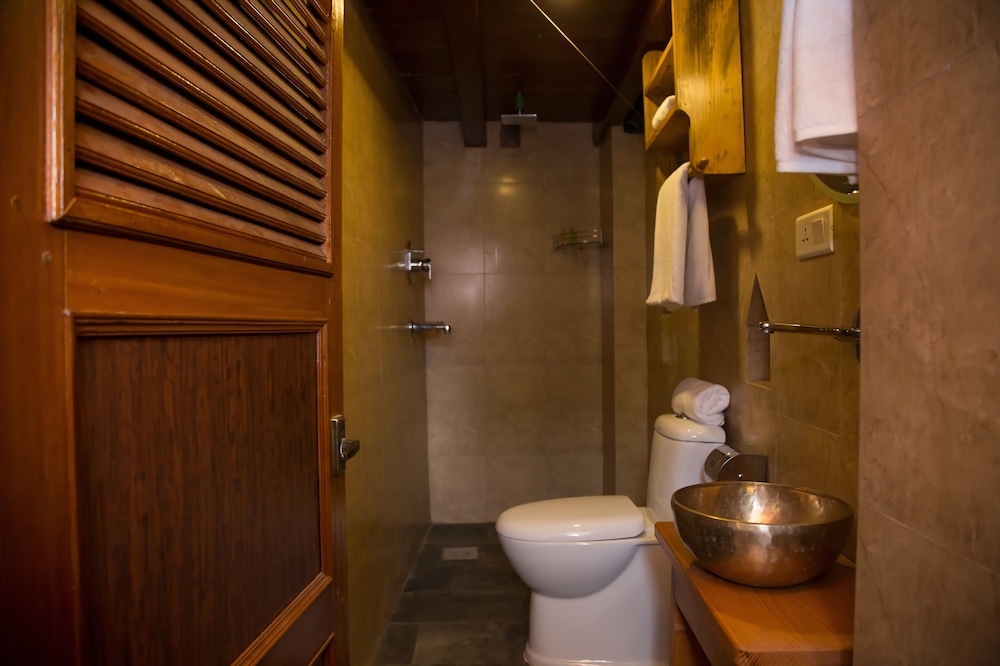 Standard Twin Room (Ac) photo 3