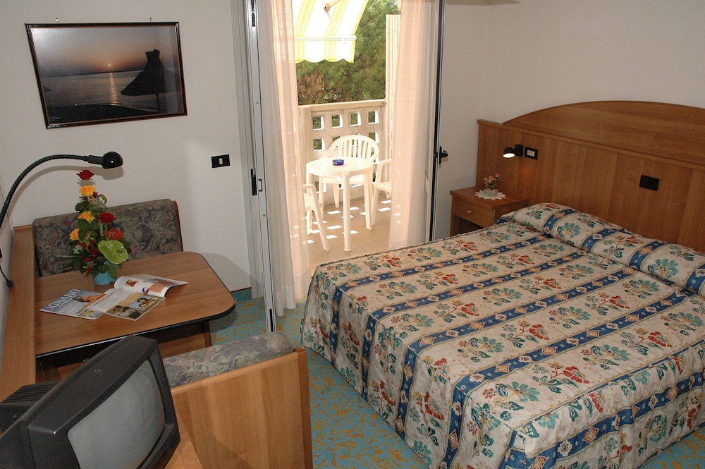 Junior Triple Room photo 2