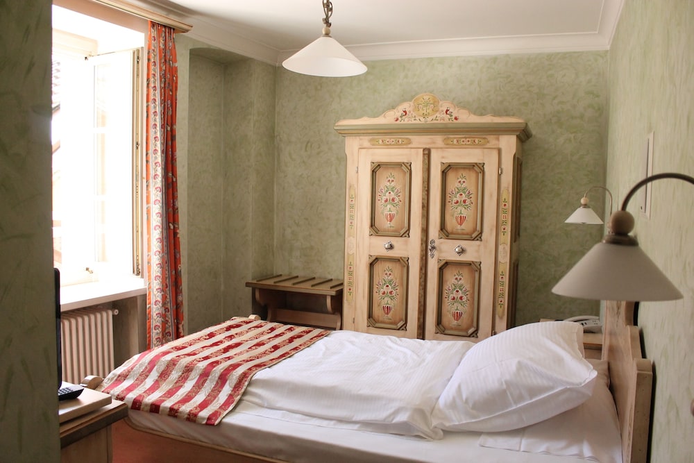 Single Room photo 2