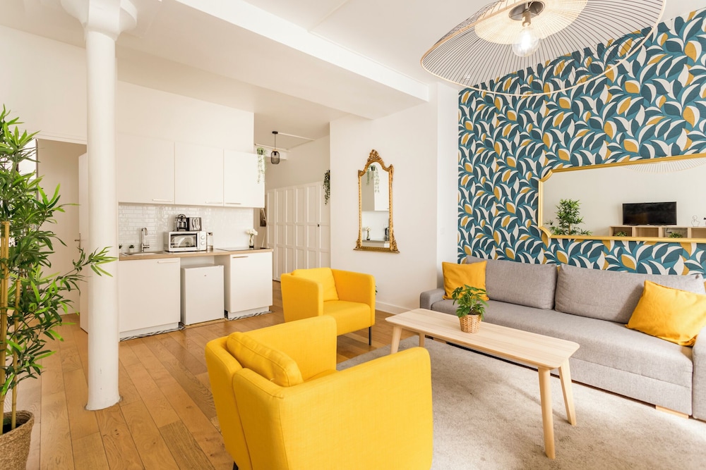 Apartment, City View photo 3