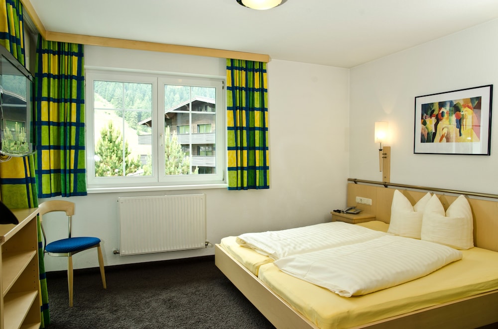 Apartment, 2 Bedrooms, Balcony, Mountain View (Madlein 4-5 Personen) photo 2