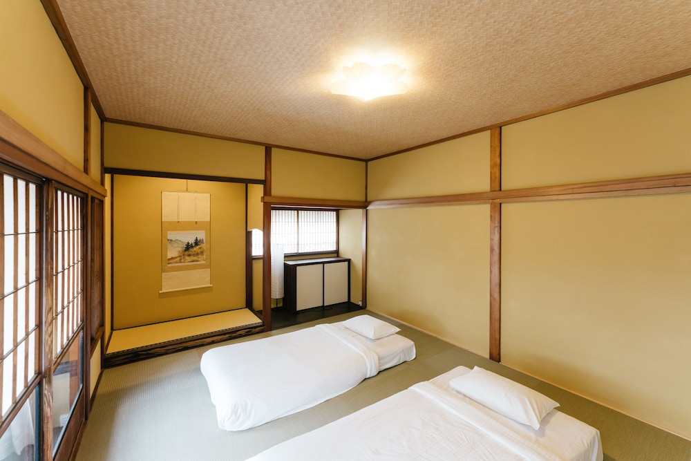 Japanese Style Room - Photo 1