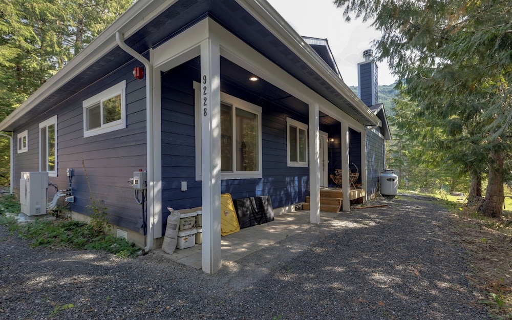 Cabin, 3 Bedrooms, Smoking, Terrace photo 1