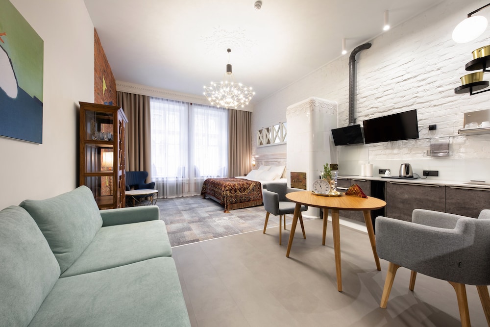 Family Room (Deluxe) photo 1