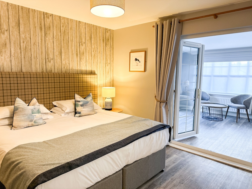 Executive Family Suite - Pet Friendly photo 1