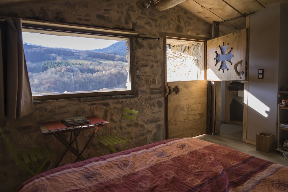 Exclusive Cabin, Ensuite, Mountain View photo 1