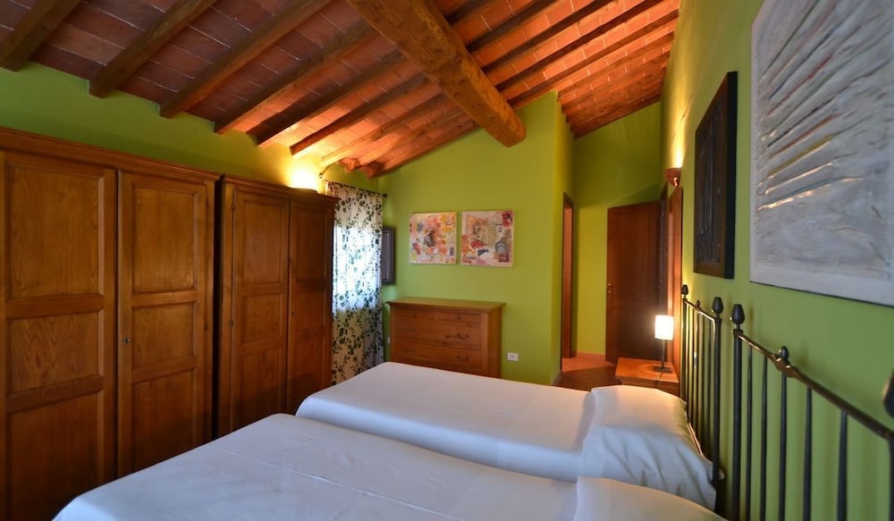 Villa con 4 camere da letto