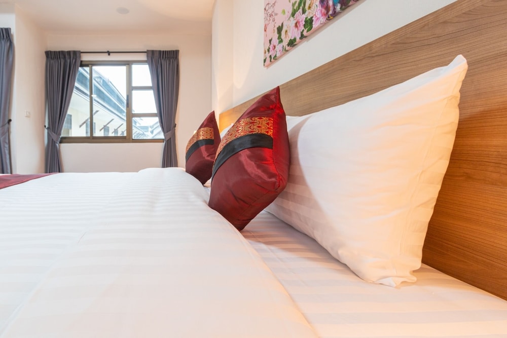 Deluxe Double Room - Photo 20