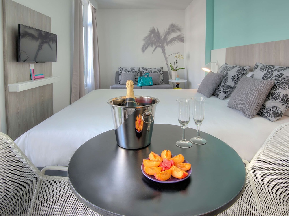 Standard Room, 1 Double Bed with Single Child Sofa Bed