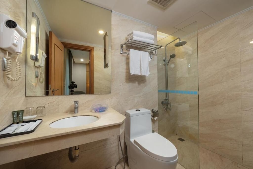 Deluxe Triple Room - Photo 3