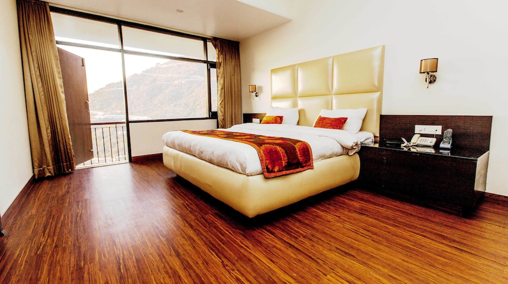 Deluxe Suite, 1 King Bed