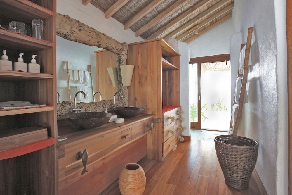 3 Bedroom Crusoe Suite With Pool