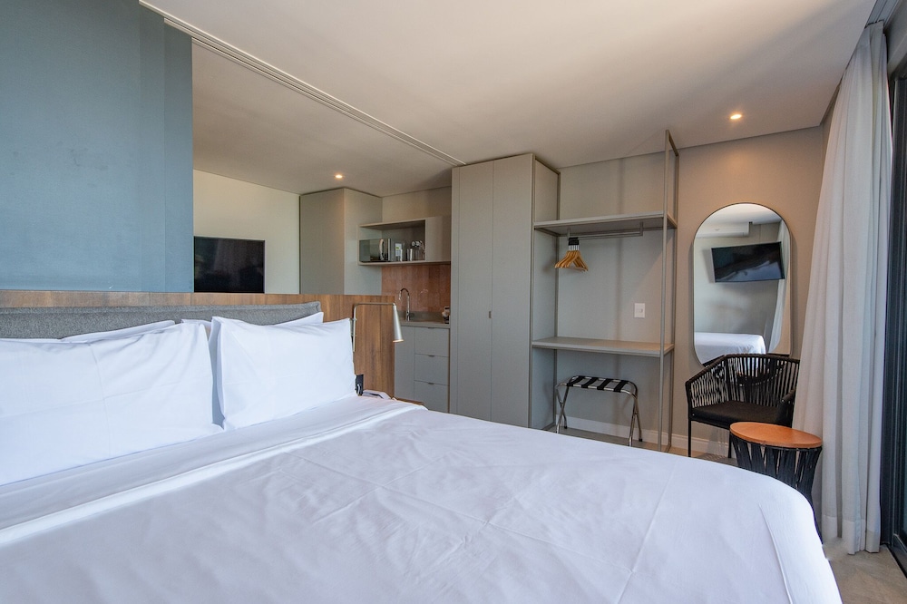 Deluxe Suite photo 2