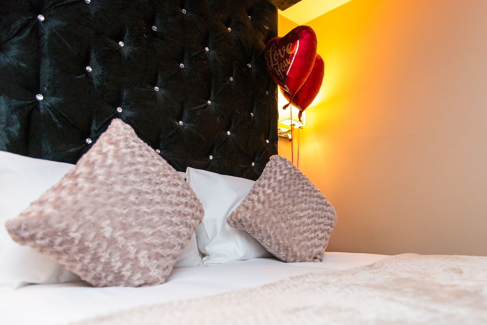 Apartment, Ensuite (Attic Flat) - Photo 49