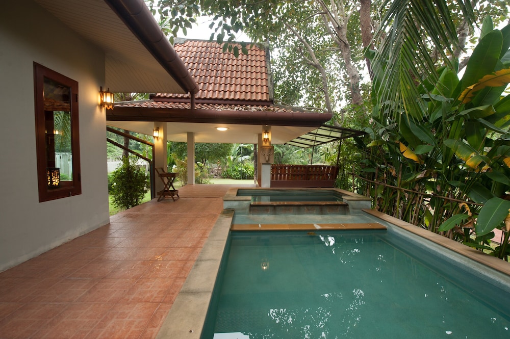 Family Villa, Private Pool - Photo 10