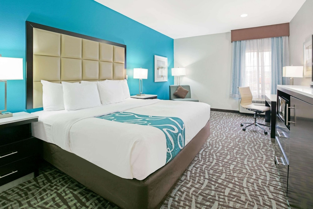 Room, 1 King Bed, Non Smoking - Photo 1