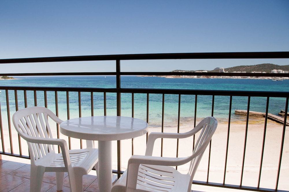 Double Room, Sea View (Junior)