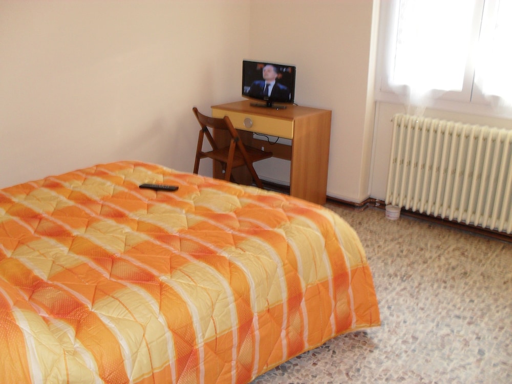 Double or Twin Room photo 1