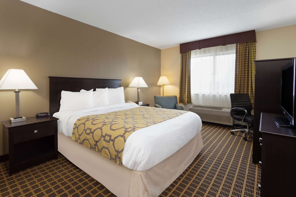 Room, 1 Queen Bed, Non Smoking - Photo 1