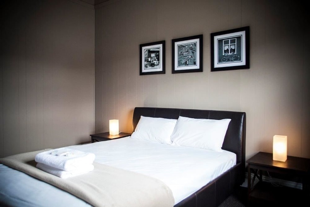 Standard Suite, 1 Bedroom, Non Smoking, Kitchenette