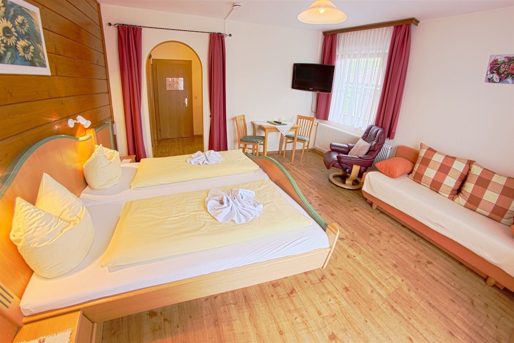 Comfort Suite, Balcony photo 1