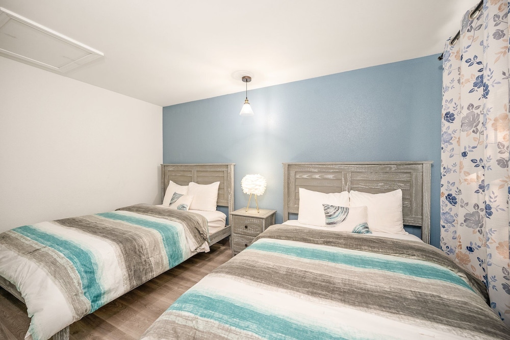 Two Double Beds Suite photo 2