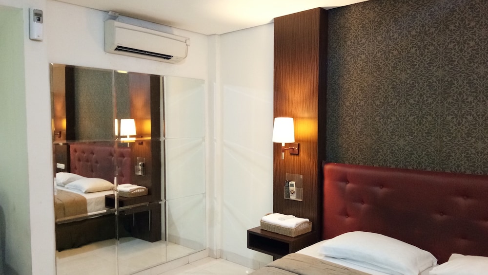 Suite - Photo 2