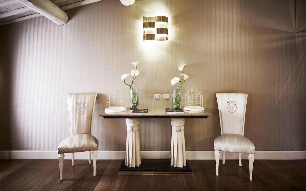 Junior Suite, 1 Bedroom, Annex Building - Photo 11