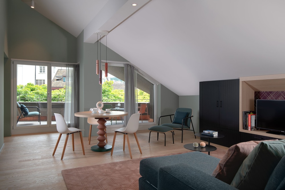 Suite