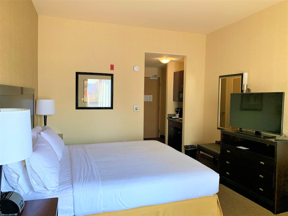 Room, 1 King Bed, Accessible (Communications) photo 1