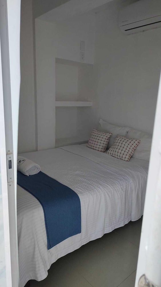 Honeymoon Room