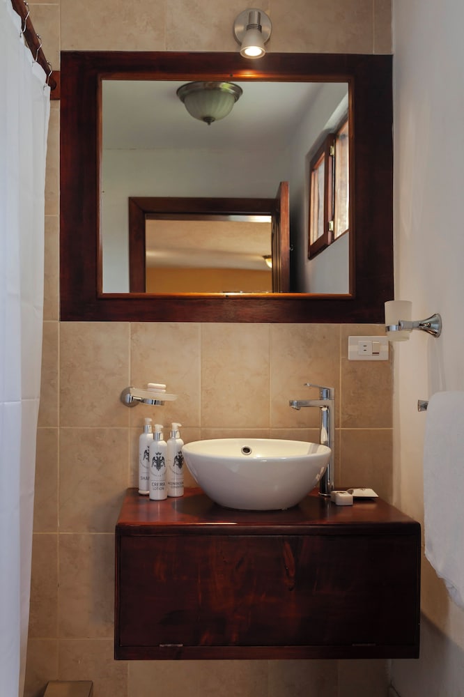 Standard Double or Twin Room photo 3