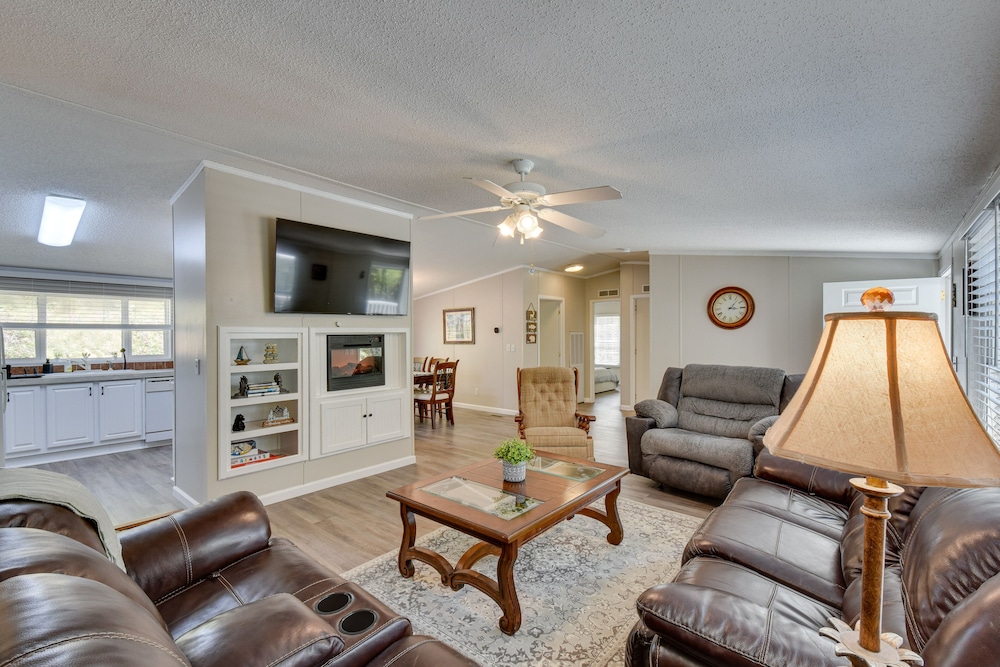 House (4 Bedrooms) photo 1
