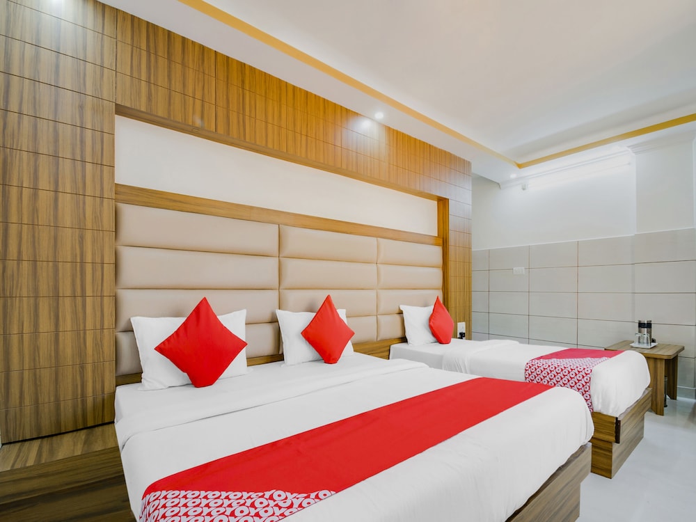 Suite, 1 King Bed photo 3