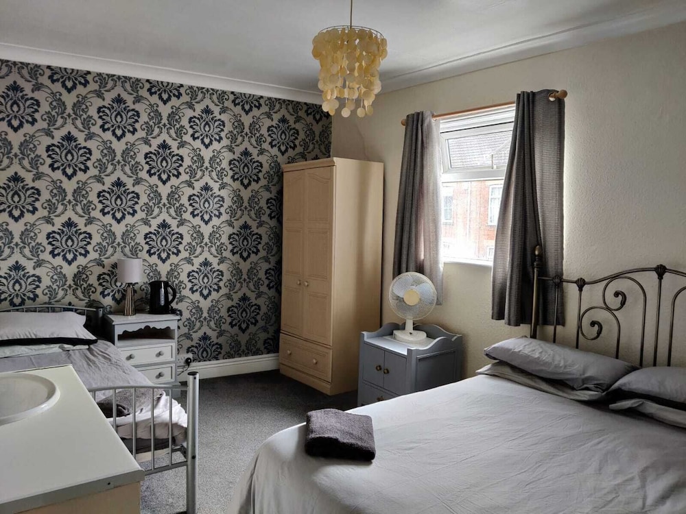 Triple Room, Shared Bathroom photo 1