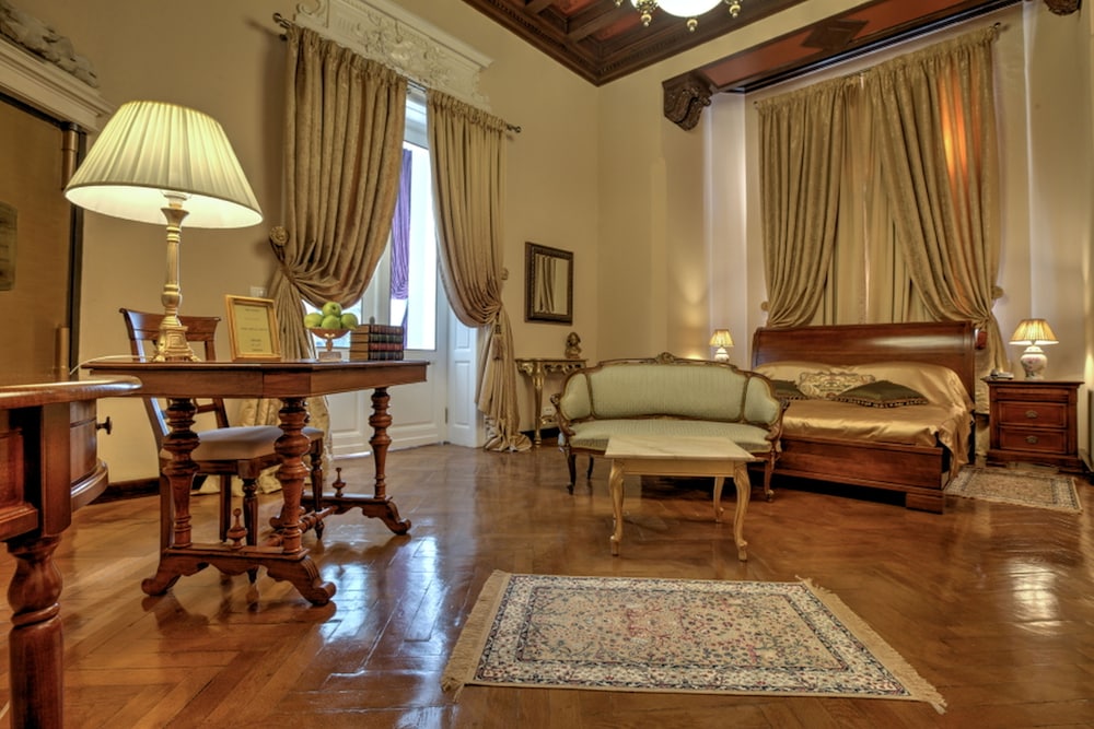 Premium Double Room, 1 Queen Bed photo 3