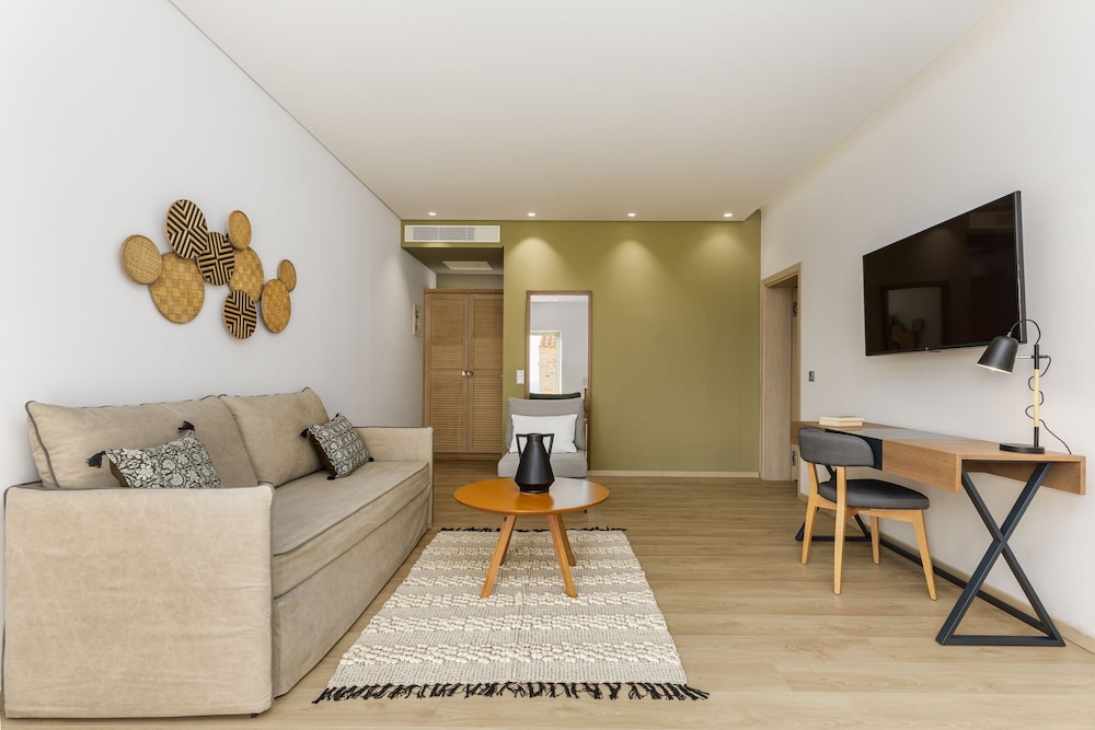 Family Suite - Photo 10